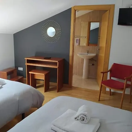 ゲストハウス La Gallega *